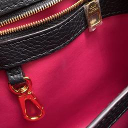 Louis Vuitton Capucines MM Handbag - Image 5